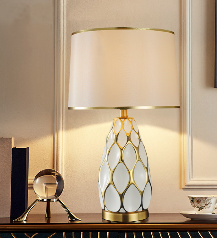 Luxury design wholesale home hotel bedroom table lamp